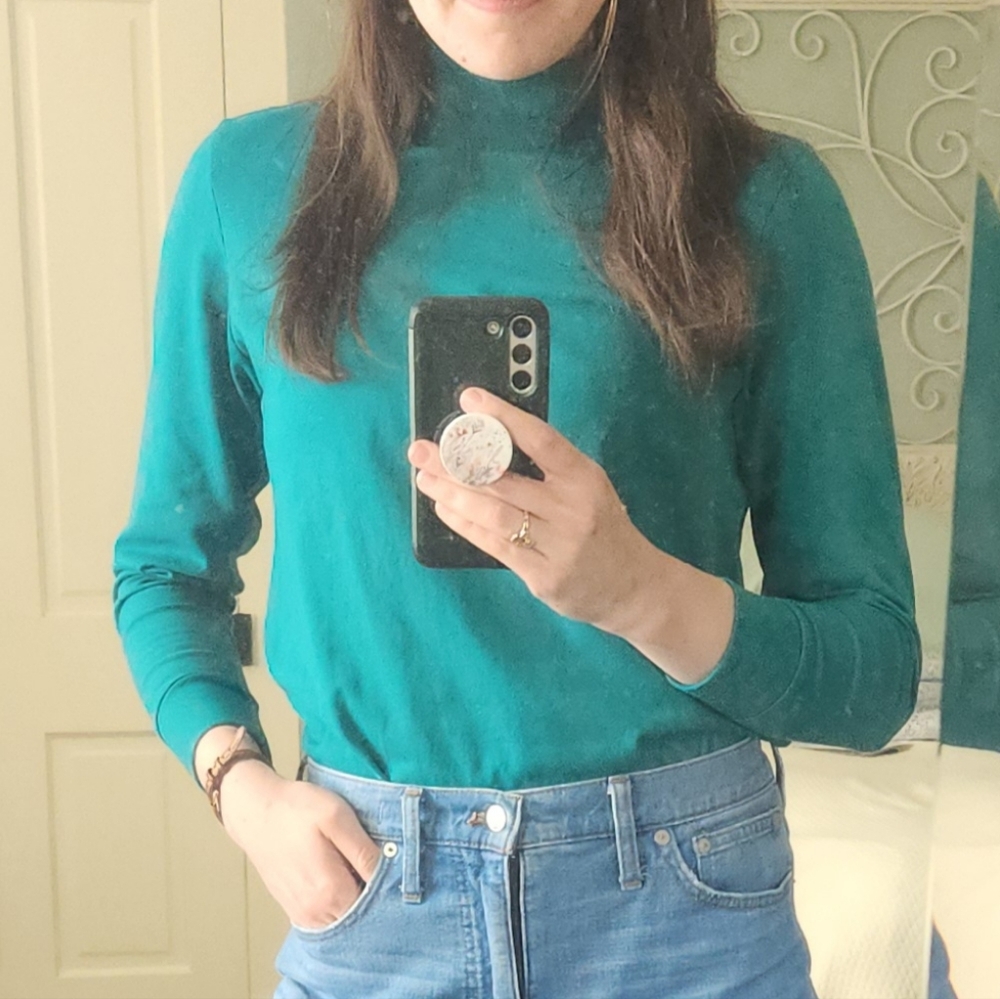 Vintage Long Sleeve Mockneck Top